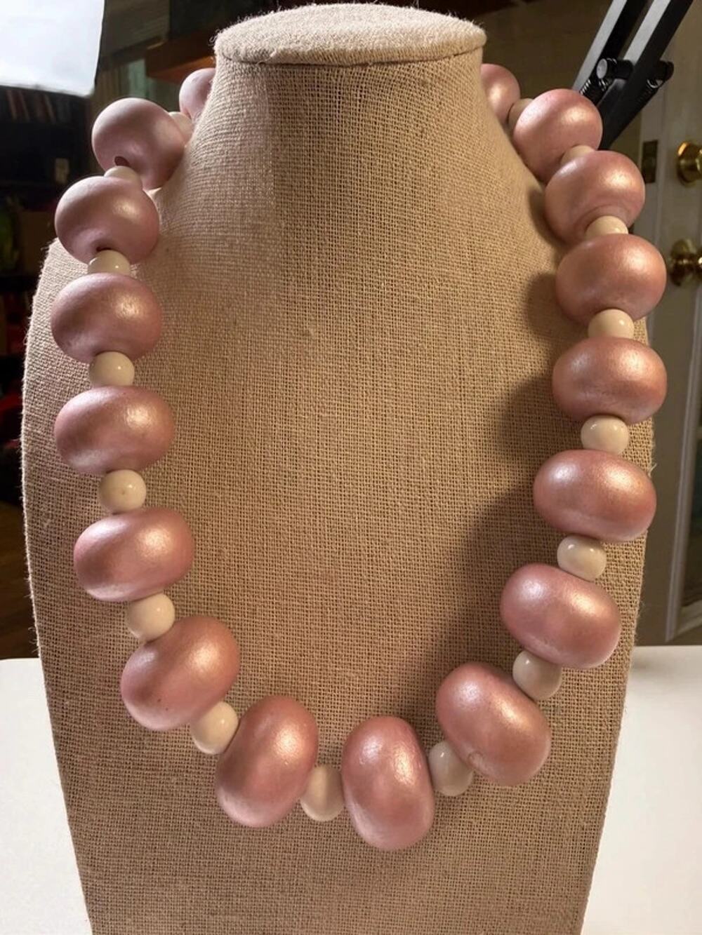 Vintage pink and white beaded necklace 19.5”